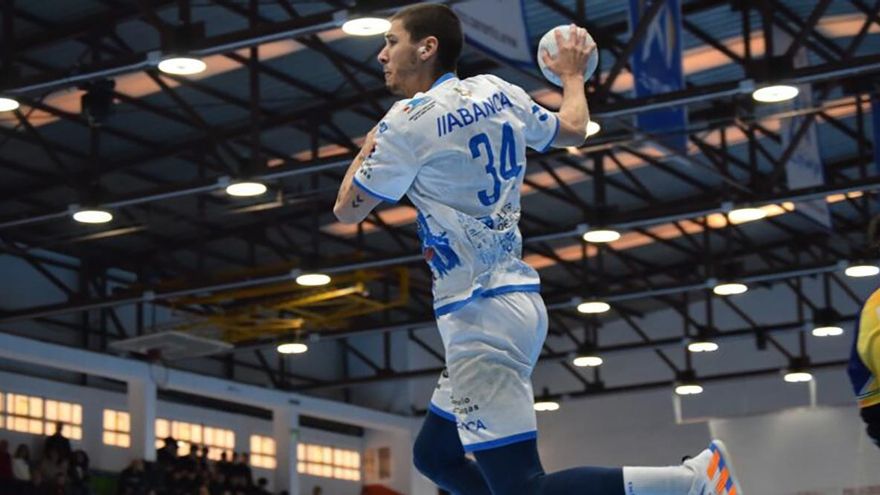 El extremo Mario Dorado, primer fichaje del Ángel Ximénez