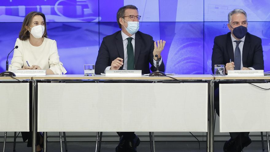 El PP de Feijóo se enreda con la "plurinacionalidad" en su giro en Catalunya a un mes de las andaluzas