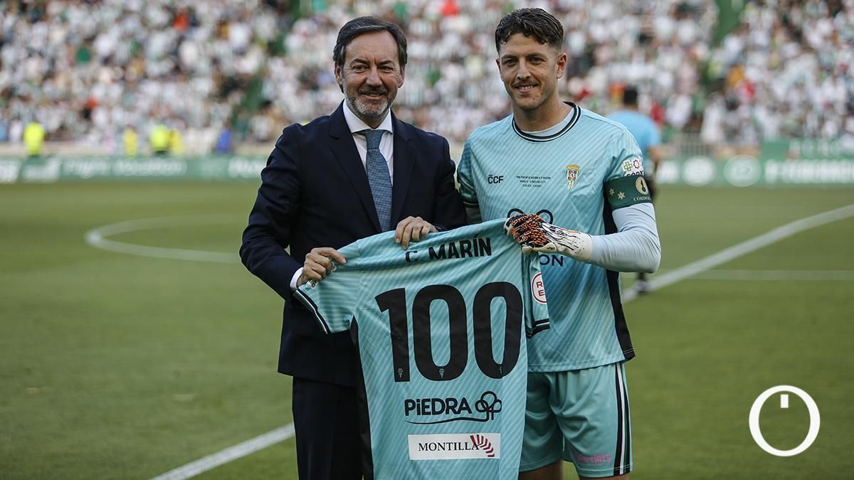 Carlos Marín cumplió 100 partidos en el CCF el día del ascenso a Segunda
