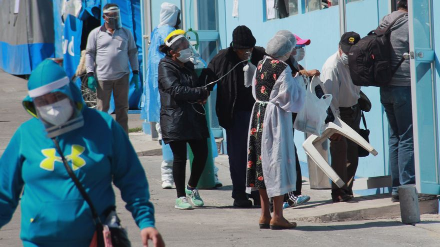 Unas 43.000 personas murieron por COVID-19 en Perú, estima ministra de Salud