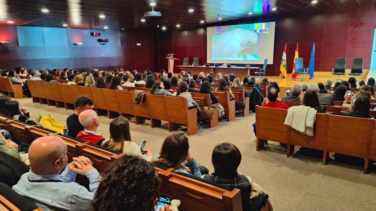 Retransmisión en directo de dos operaciones esofagogástricas en Logroño