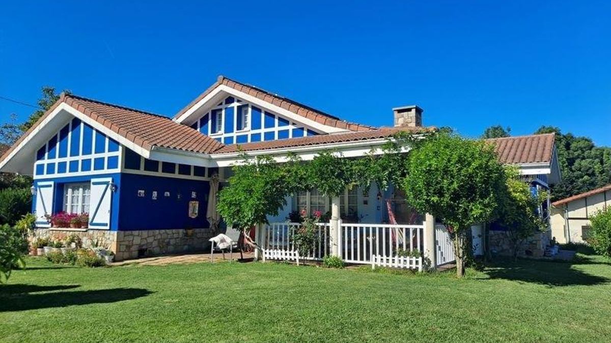 Casa des del exterior