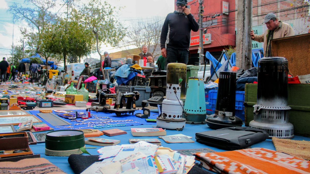 Ramón una mañana en Franklin. En primer plano, parte de las cartas de María Elena