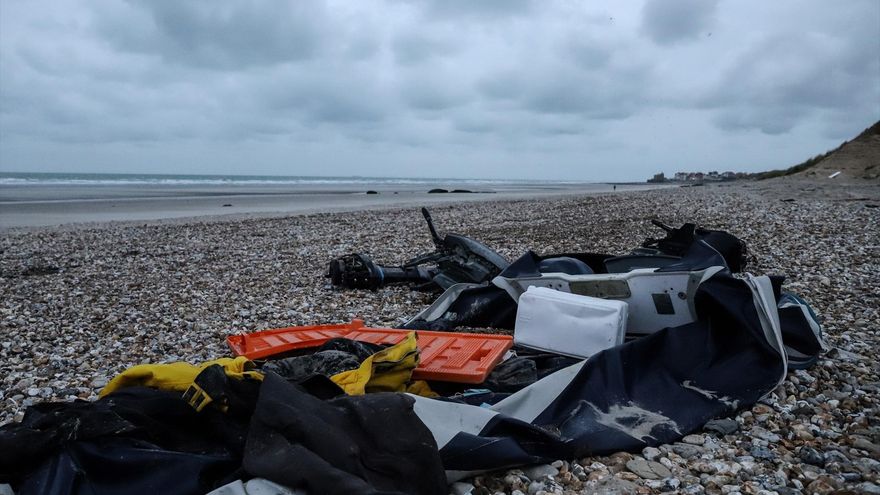 Al menos 12 migrantes muertos en otro naufragio en el canal de la Mancha