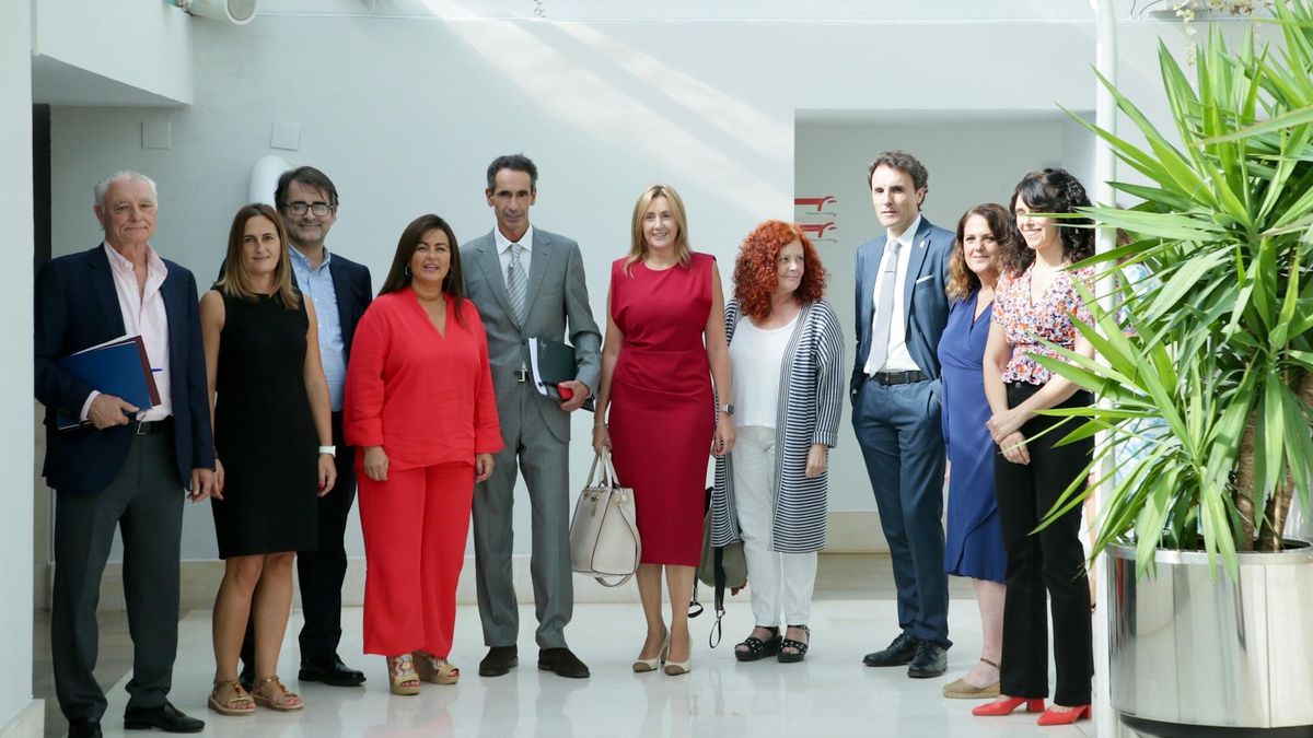 La consejera de Inclusión Social, Juventud, Familias e Igualdad, Begoña Gómez del Río, informa de los proyectos de su departamento para los próximos cuatro años.