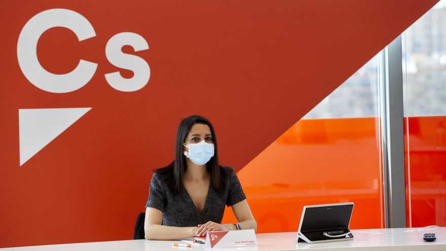 La presidenta de Ciudadanos, Inés Arrimadas, durante la reunión del Comité Permanente del partido, en Madrid (España), a 22 de marzo de 2021.