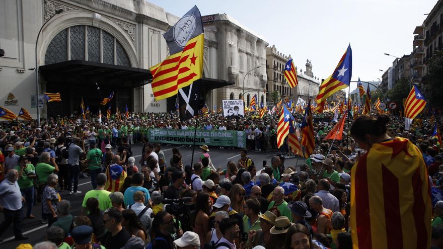 El independentismo pide unidad y "dejar de lamerse las heridas" en una Diada de mínimos