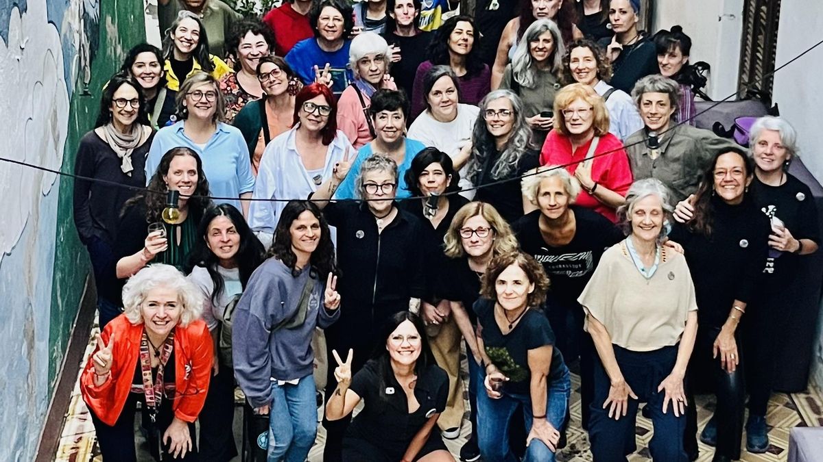 Santelmeñas en red: feminidades creando comunidad