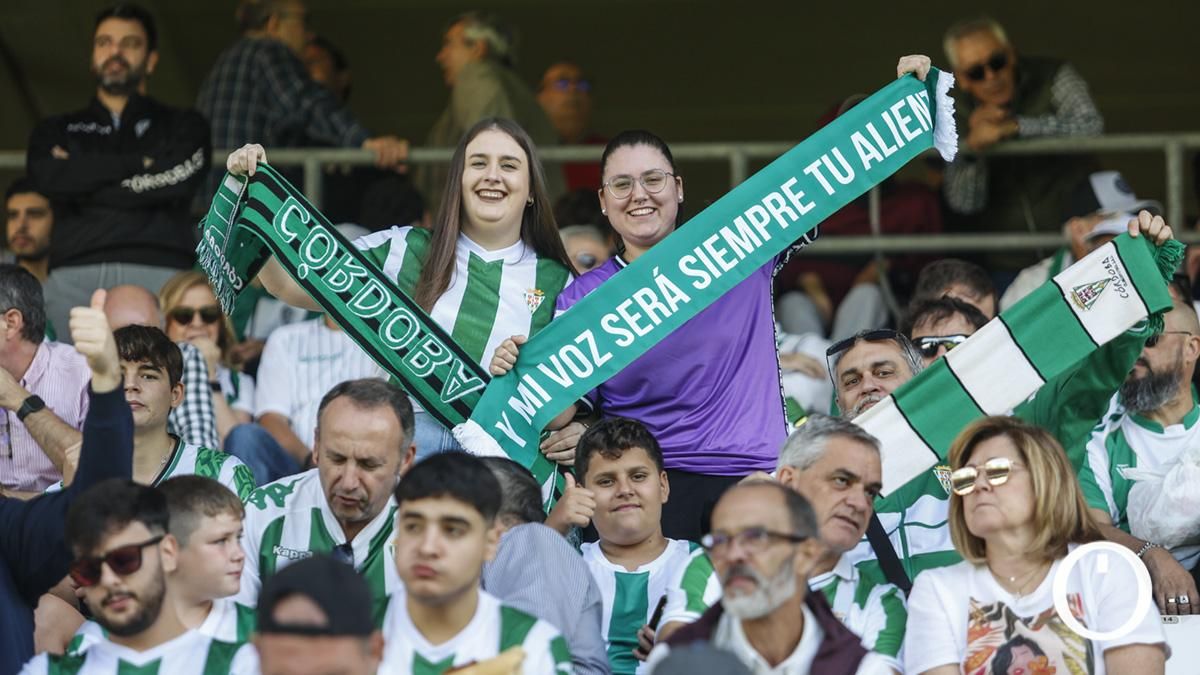 Grada Blanquiverde del Córdoba CF - CD Castellón