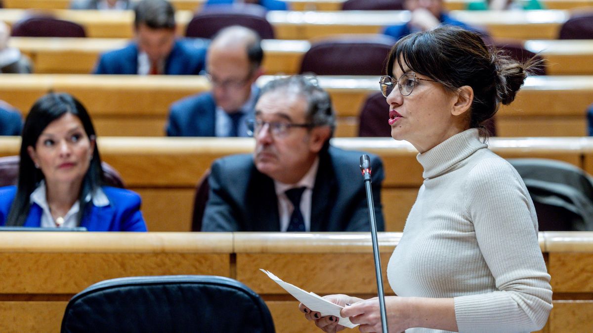 Imagen de archivo de la ministra de Juventud e Infancia, Sira Rego, durante una sesión de control al Gobierno.