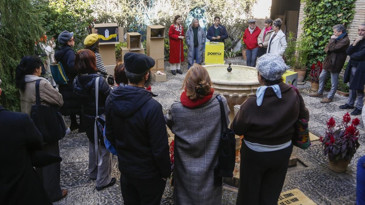 Inauguración del festival Poemx en el Palacio de Viana