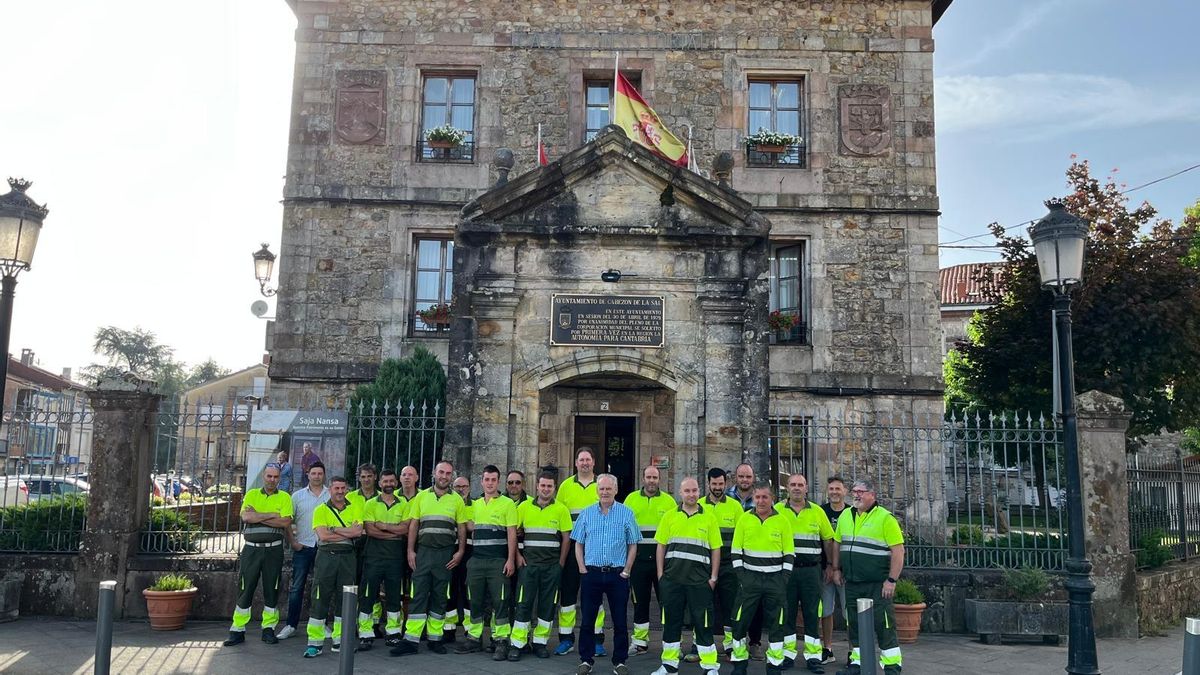 Las huelgas de basuras en la zona occidental y Bezana tiene un seguimiento del 100%, según CCOO