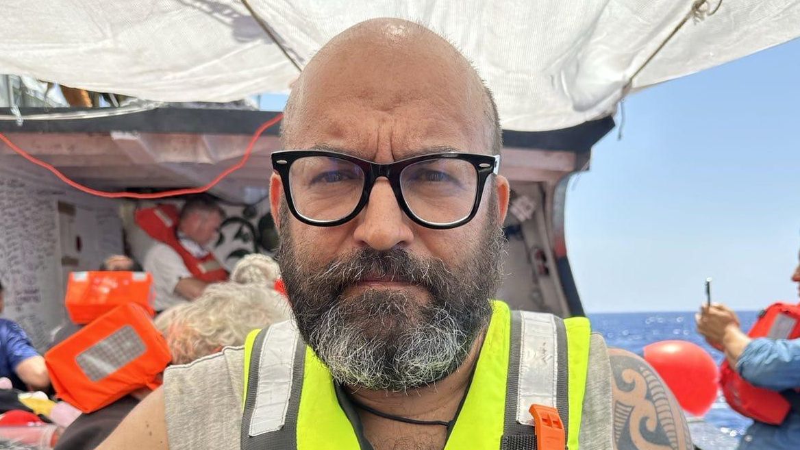 El español Sergio Toribio cumple tres días preso en Israel por llevar ayuda a Gaza: “No lo pueden retener legalmente más”