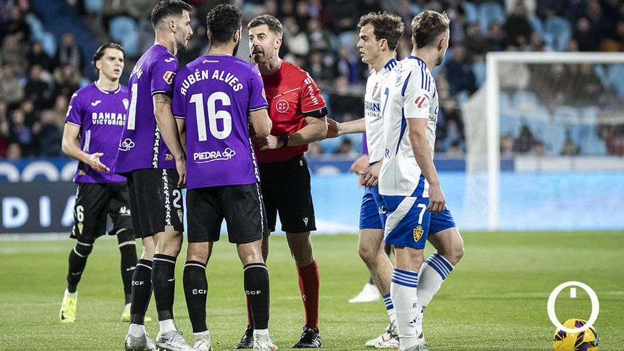 El Córdoba CF y los árbitros de LaLiga Hypermotion: unos que vienen y otros se van