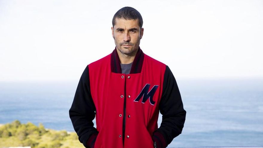 Álex García, como 'El Inmortal' de Movistar