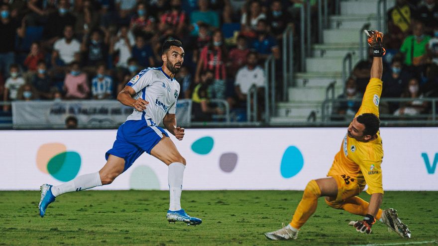 Enric Gallego entra en el ‘Top 10’ de los goleadores del CD Tenerife