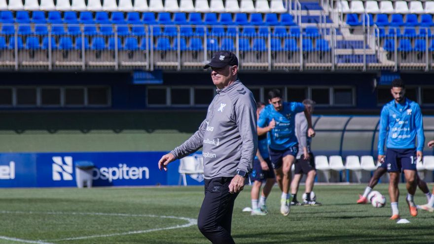 Mel quiere hacerle un partido largo al Albacete y dominar las áreas