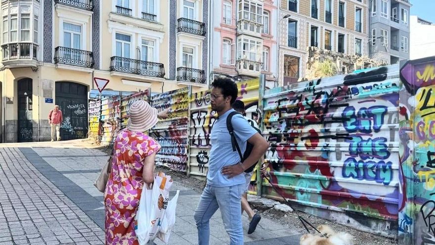 Izquierda Unida denuncia el derrumbe parcial de un tejado en el Cabildo de Arriba de Santander