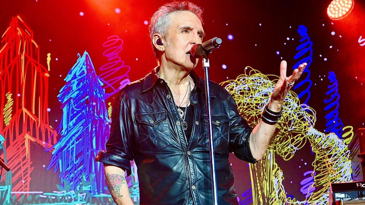 Ramoncín, cantante.