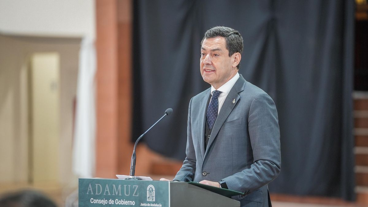 Juanma Moreno y Rafael Moreno comparecen tras el Consejo de Gobierno en Adamuz