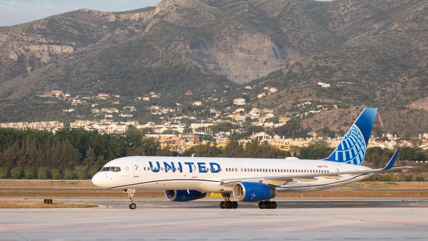 United Airlines "resuelve" problema técnico que provocó un millar de retrasos en EE.UU.
