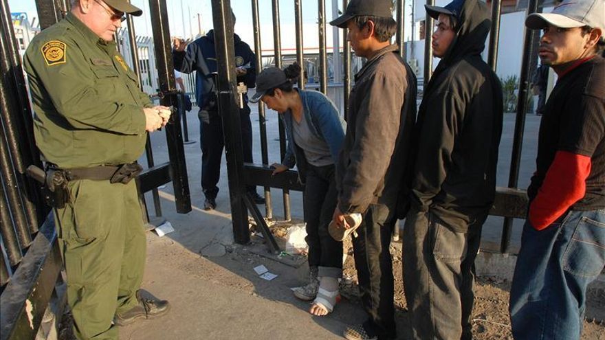 Las detenciones en la frontera de EE.UU. con México caen un 28 por ciento