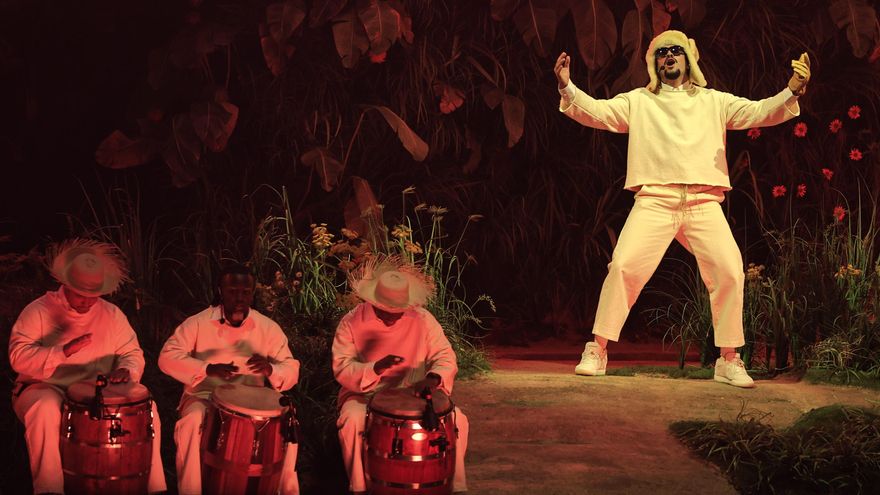 Bad Bunny lanza 'Alambre Púa' que presentó de manera inédita en su gira de conciertos