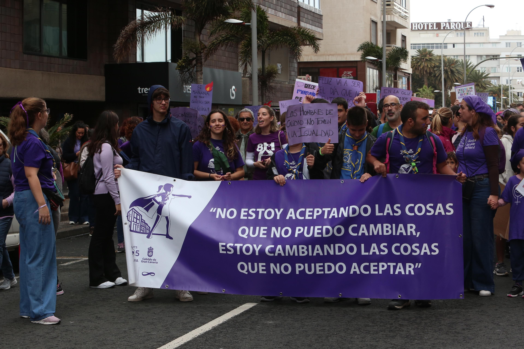 Así se vivió la manifestación por el 8M en Gran Canaria