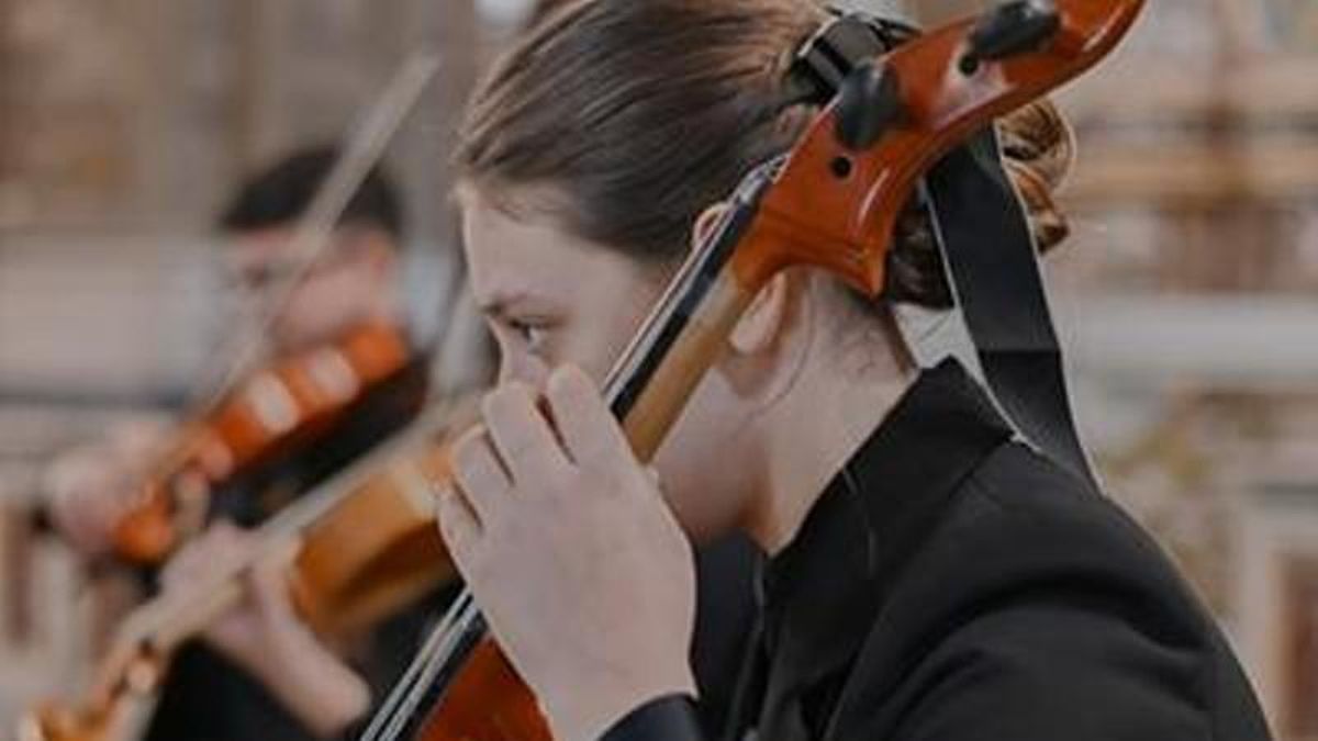 Concierto de la violoncelista italiana Isabella Barbarini este viernes en la Sala Eutherpe de León