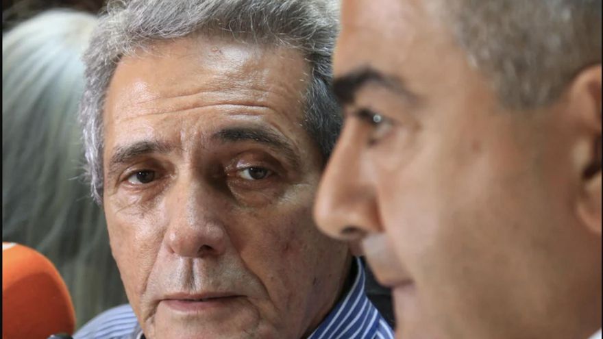 Presiones en la CGT para declarar un paro después de la represión en la marcha de los jubilados y los hinchas