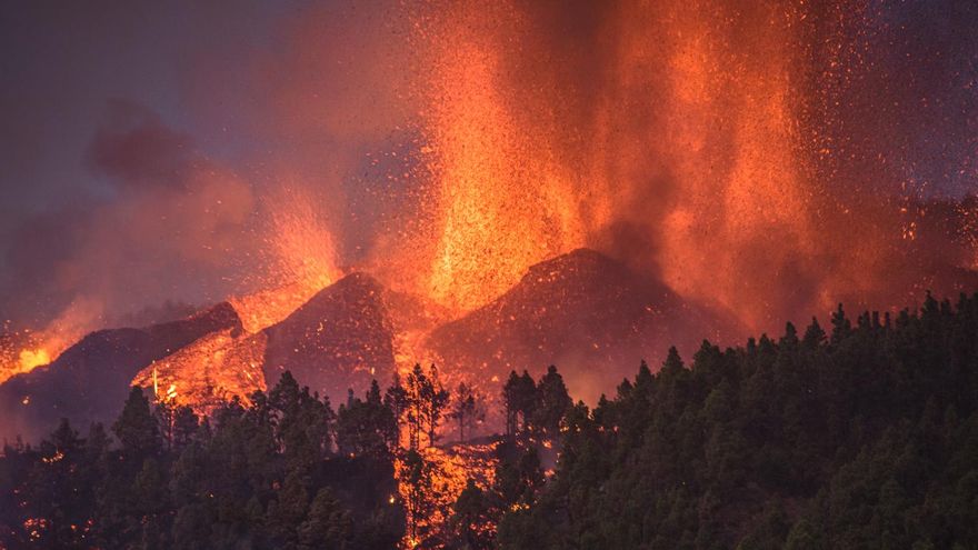 Quinto día de erupción volcánica. / FOTO: ABIÁN SAN GIL HERNÁNDEZ