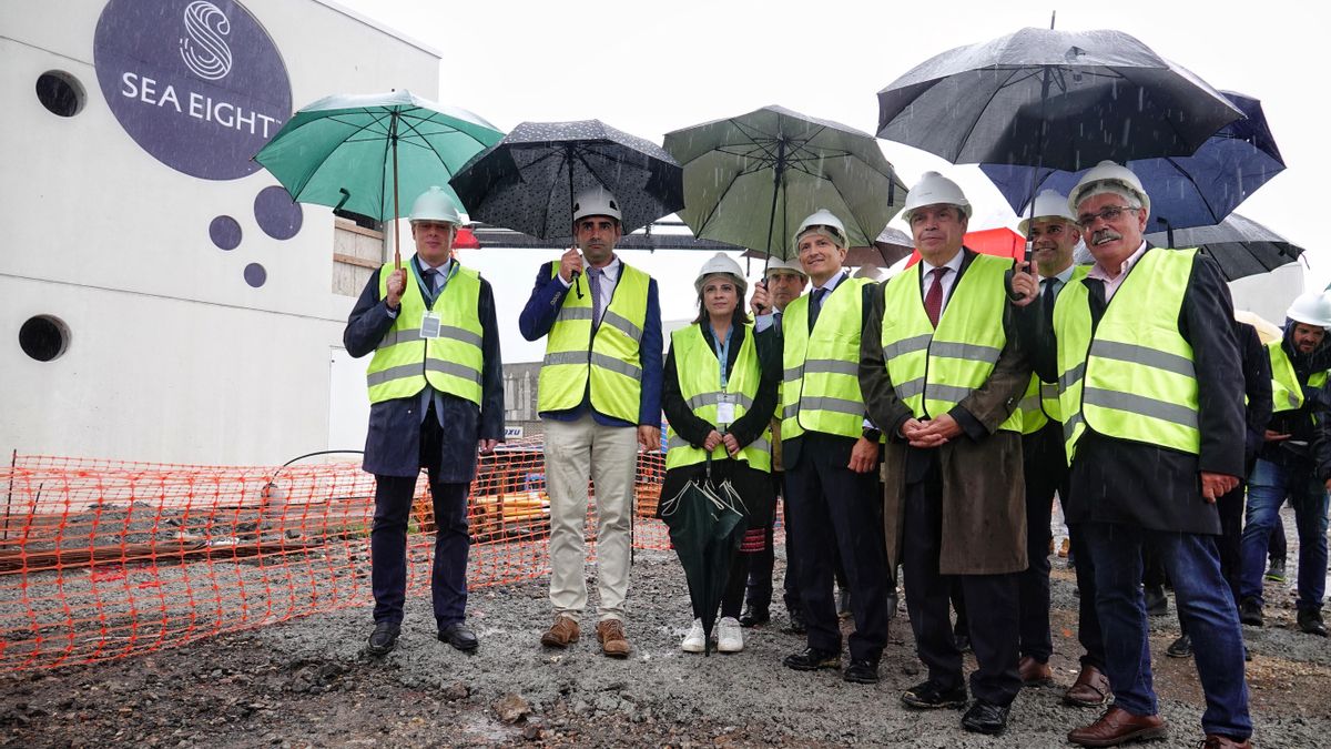 Visita del ministro Luis Planas a Sea Eight en Asturias