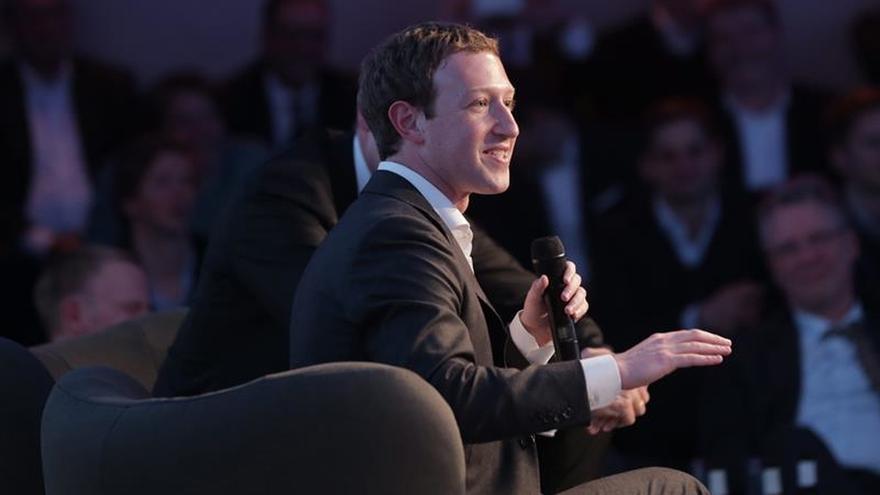 Zuckerberg comparecerá ante el Congreso de EE.UU. por la filtración de datos