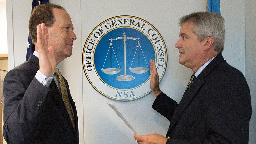 Glenn Gerstell, exconsejero de la Agencia de Seguridad Nacional de EEUU: "Tras Snowden, se suponía que esto no iba a volver a suceder"