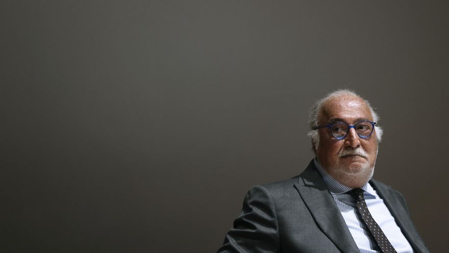 Pere Navarro, director de la DGT, sobre el futuro de la baliza V-16: “Ha venido para quedarse, no hay marcha atrás”