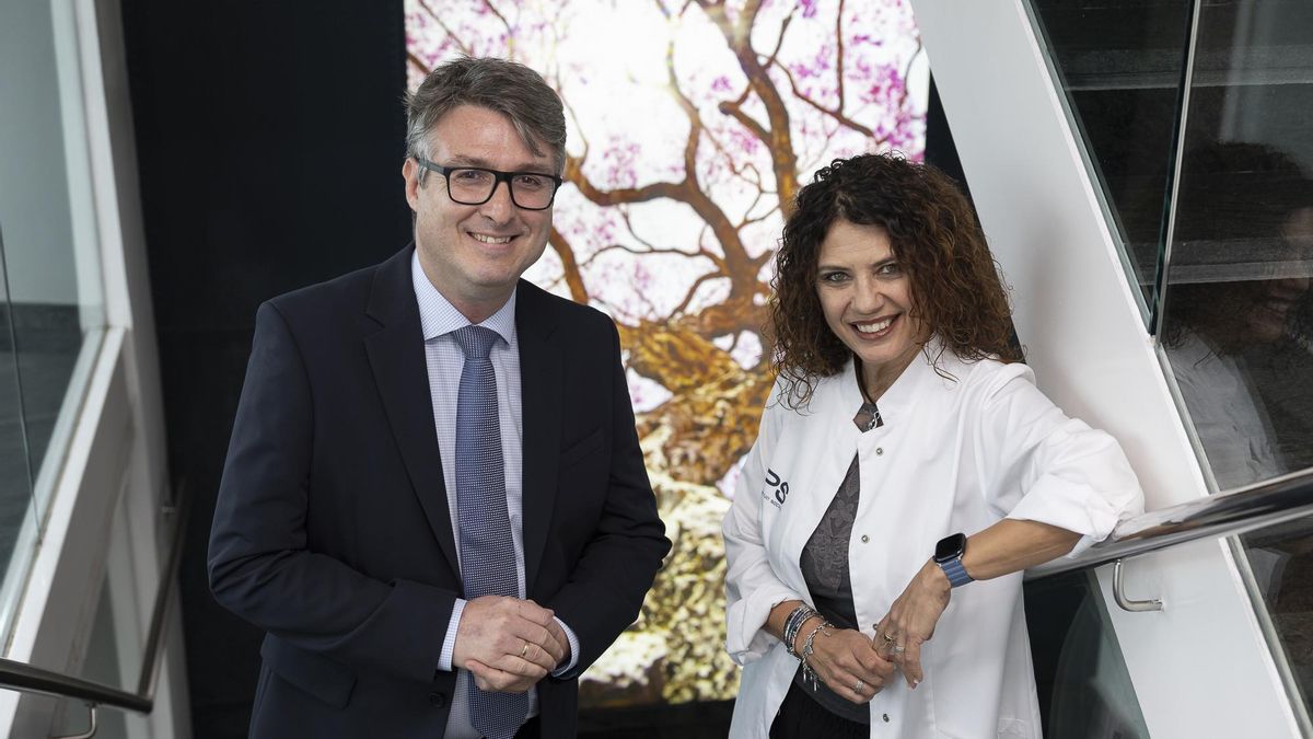 Cristina Jiménez, directora médica de Hospital Perpetuo Socorro, y Francisco Teruel, ingeniero informático.