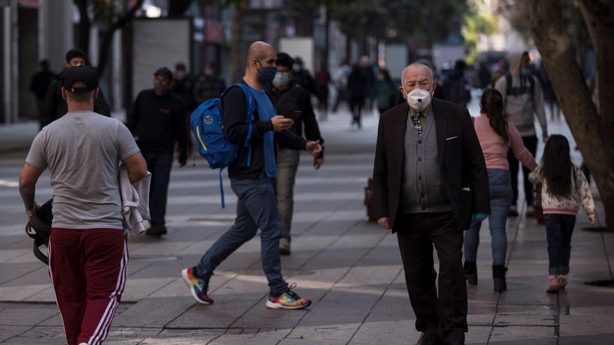 El desempleo en Chile baja levemente a 10,2 % en abril, en el pico de pandemia