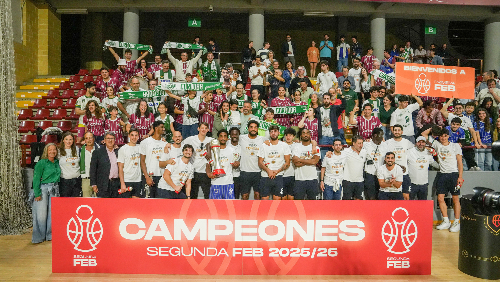 El Coto Córdoba celebra el ascenso a 1ª FEB