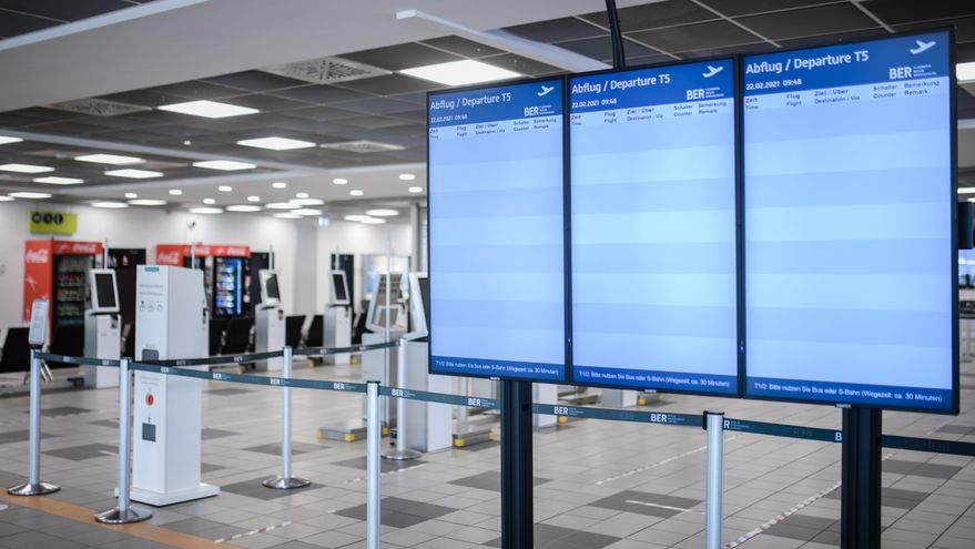 Terminal 5 del aeropuerto de Berlin-Brandenburgo, en Alemania. EFE/EPA/CLEMENS BILAN/Archivo