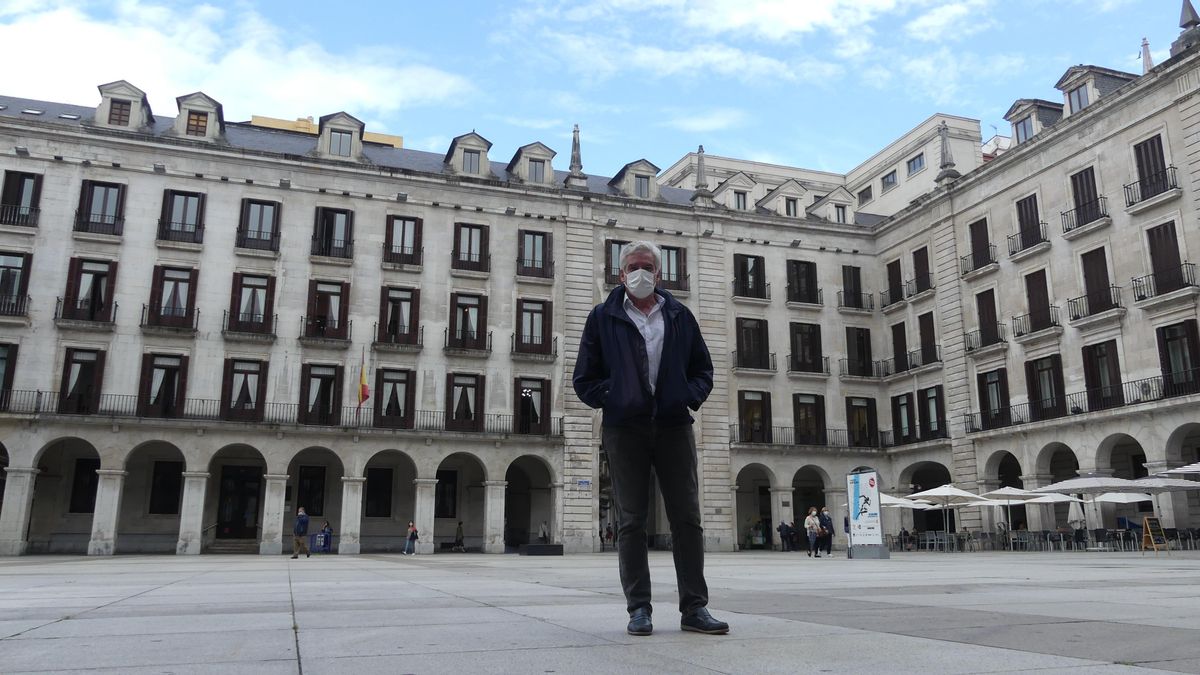 José María Fuentes-Pila es partidario de cubrir la Plaza Porticada.