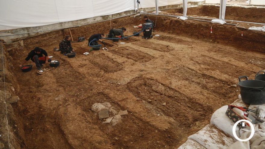 Los trabajos en las fosas de Córdoba alcanzan el nivel de enterramiento de los represaliados