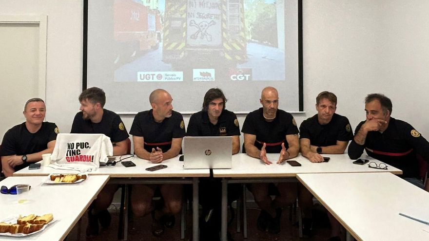Los bomberos de Valencia siguen sin personal ni medios ocho meses después de la DANA: “No estamos preparados para otra catástrofe”