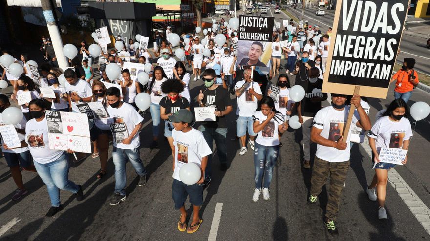 Las balas perdidas en Río de Janeiro encuentran niños negros y pobres