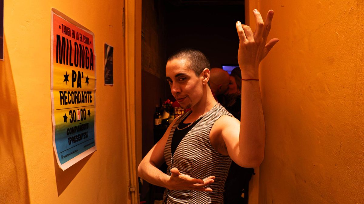Maikel Dobarro y el tango disidente: bailar sin género, bailar para fugar