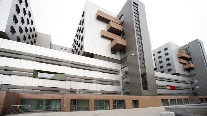 Cantabria reclama casi tres millones a la filial de Ferrovial que gestiona Valdecilla por incumplimientos en el contrato