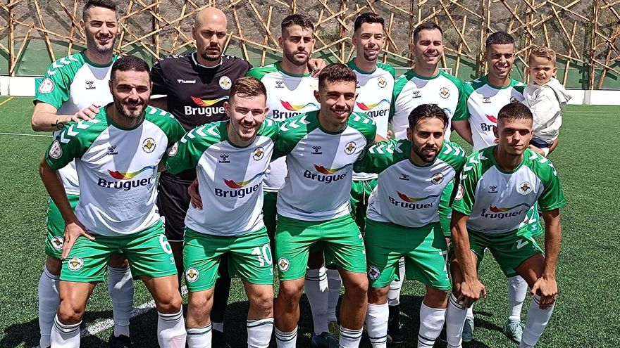 El Villa Santa Brígida se coloca como el primer líder en Tercera