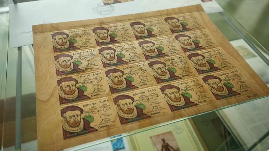 César Sánchez / ICAL Sello conmemorativo sobre el navegante berciano Álvaro de Mendaña