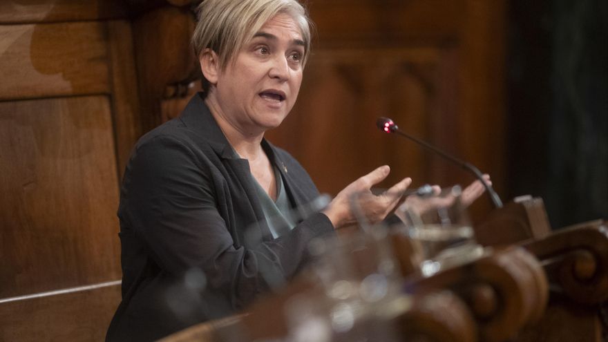 Ada Colau, en un pleno reciente del Ayuntamiento de Barcelona