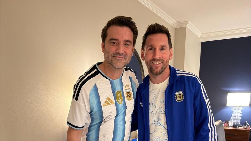 Messi se mostró con Javier Negre, dueño de un medio de ultraderecha y fake news