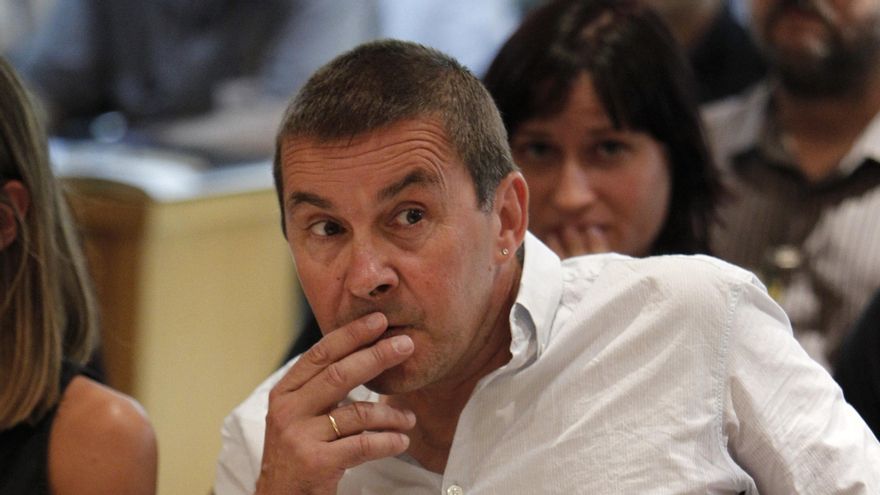 Políticos e intelectuales catalanes firman un manifiesto por la liberación de Otegi